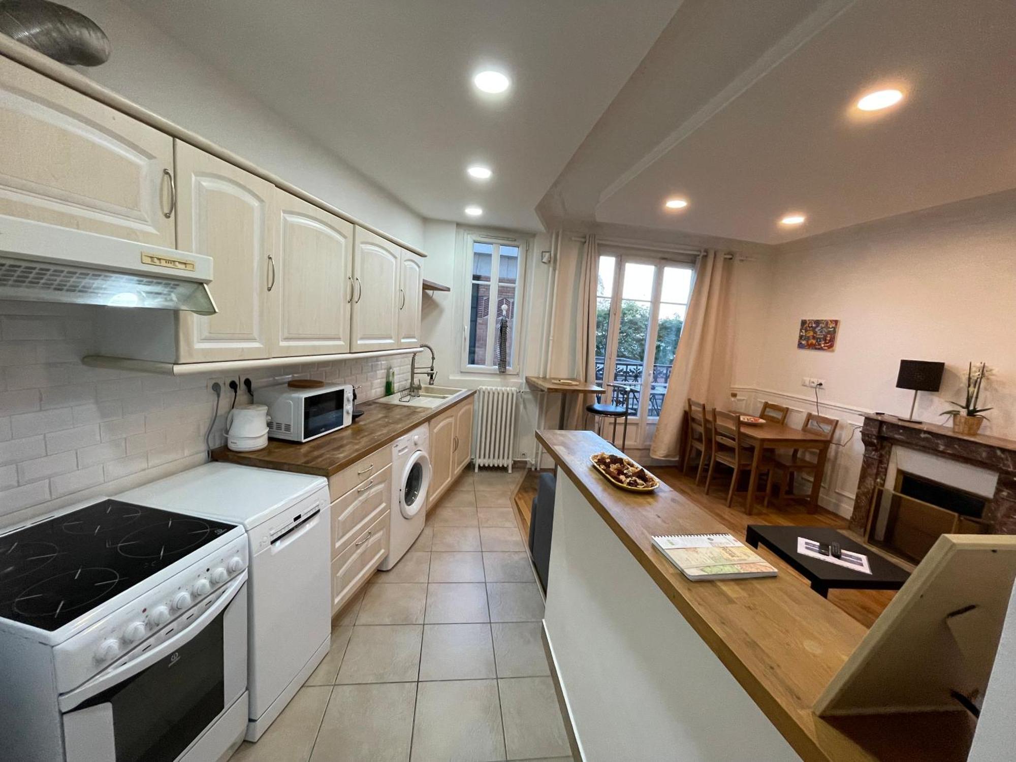 Apartment A Gentilly, A 2 Pas De Paris